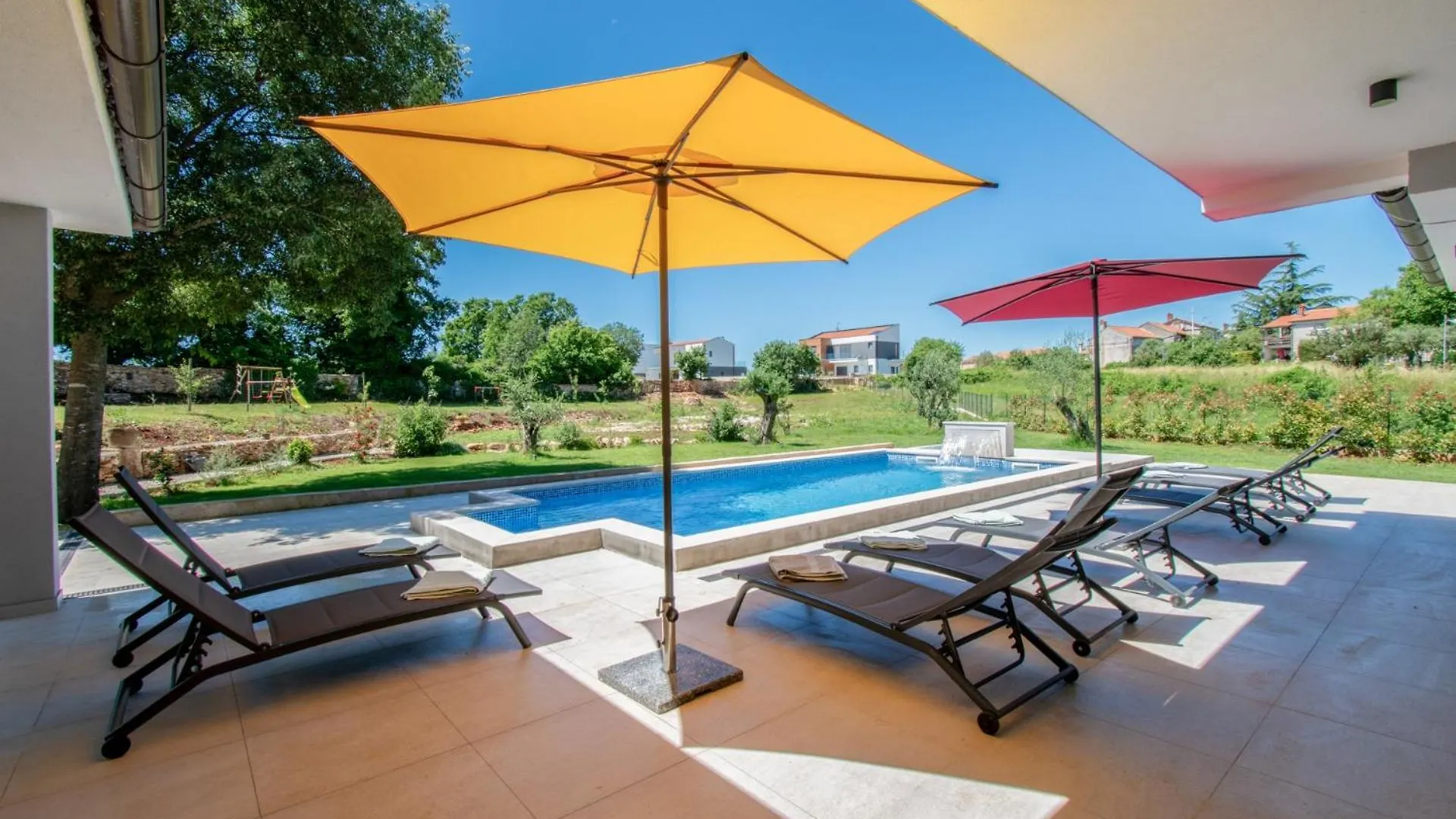 Villa Vala With A Large Yard Near Pula Marcana
